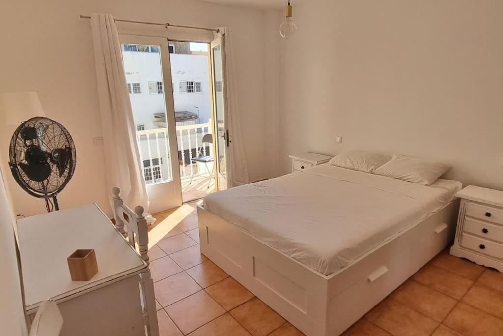 Gilda: Beautiful Spacious Apartment. Seaview From Rooftop Terrace 코라레호 외부 사진
